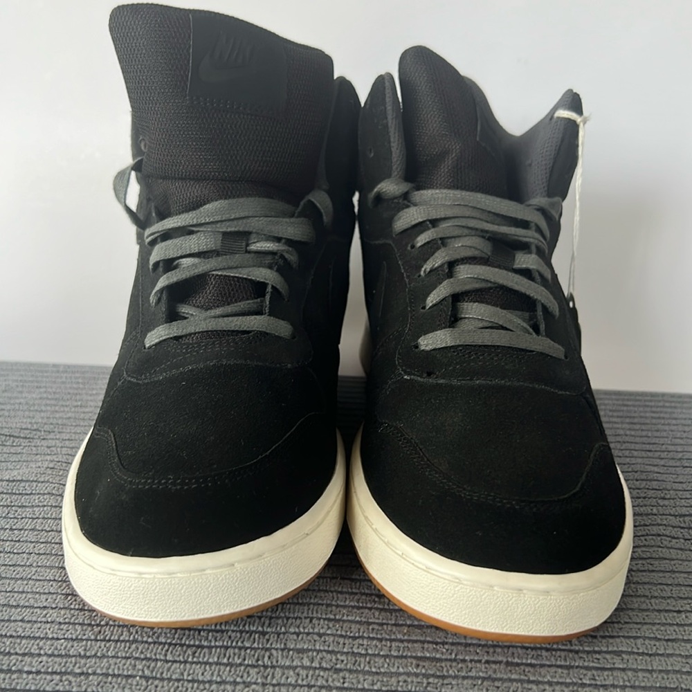 Nike Court Borough Mid Premium Black Sneakers new used. never worn.